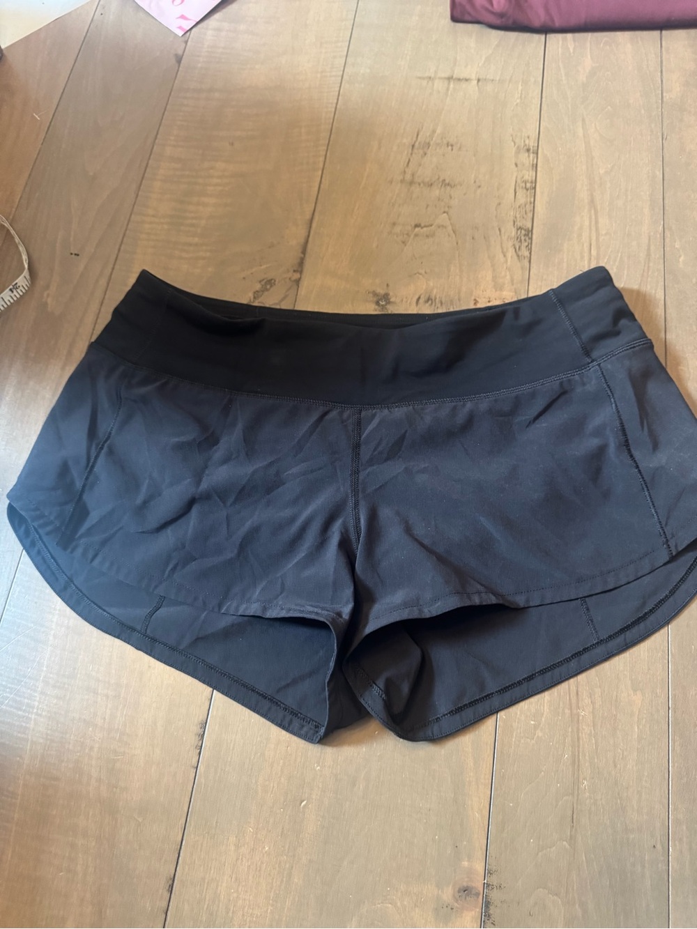 Lululemon Size 6 Speed Up Shorts Black
